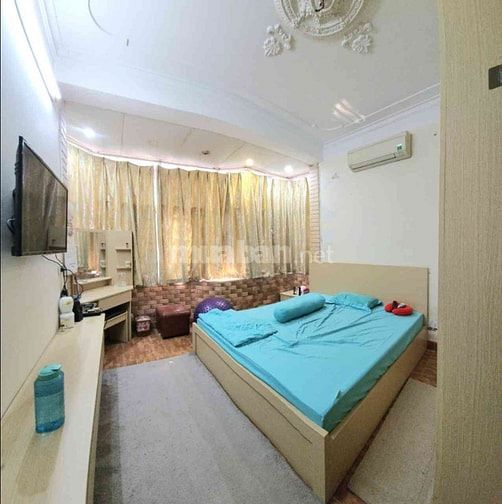 Nhỉnh 6Tỷ-Nhà 6Tầng-DT 28m2-Phố Hồng Mai-Ngõ Rộng-Gần ÔTÔ-3 Mặt Thoáng
