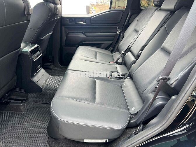 Toyota Prado 2025 Đen 3.000 km