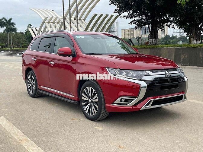 CẦN BÁN MITSHUBISHI OLANDER 2.0 PREMIUM MODEL 2023