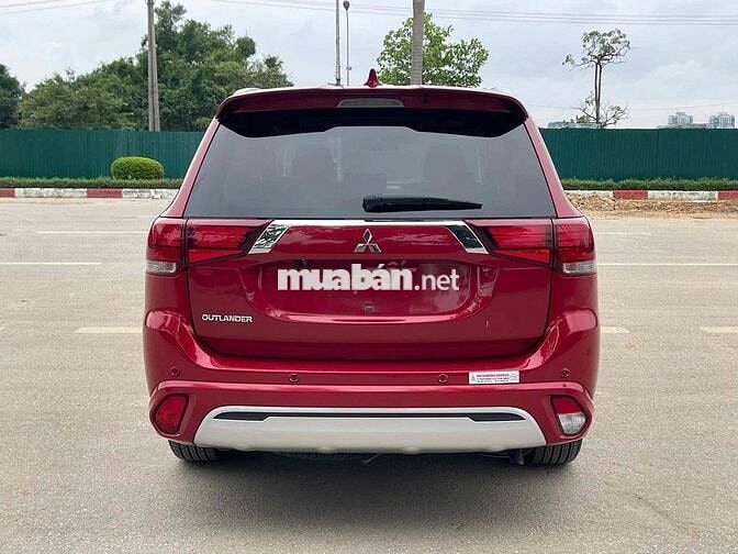 CẦN BÁN MITSHUBISHI OLANDER 2.0 PREMIUM MODEL 2023