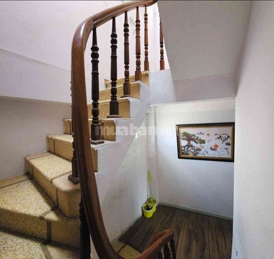 Nhỉnh 6Tỷ-Nhà 6Tầng-DT 28m2-Phố Hồng Mai-Ngõ Rộng-Gần ÔTÔ-3 Mặt Thoáng