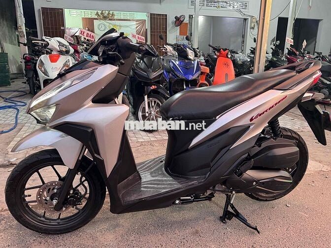 Honda Vario 2018 màu Bạc