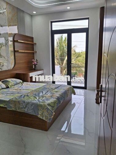 Chủ bán nhà mới . Sổ Hoàn Công