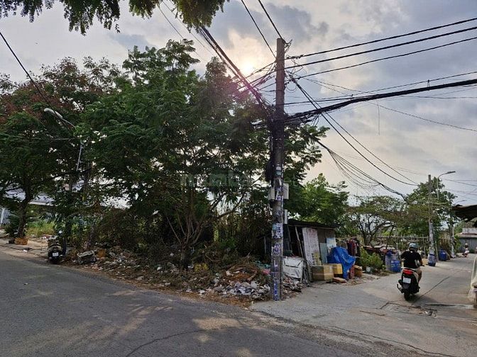 Bán 13,365m2 mặt tiền, gần Phan Văn Hớn