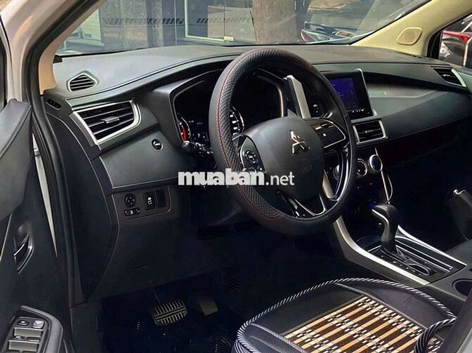 Mitsubishi Xpander bản Premium SX 2020 mới 90%