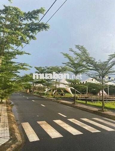 BÁN 5 LÔ LIỀN KỀ SỔ SẴN NGAY KHU DÂN CƯ BỜ KÈ BỬU LONG NỐI DÀI