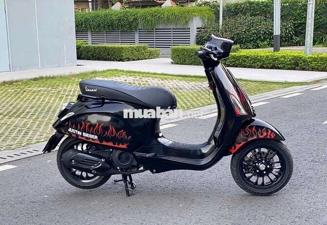 Piaggio Vespa Sprint Justin Bieber Đen