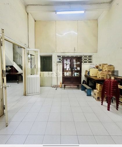 Bán nhà mặt tiền thụt 418/2 Nguyễn Tri Phương P4 Q10 dt 10,5x11m.