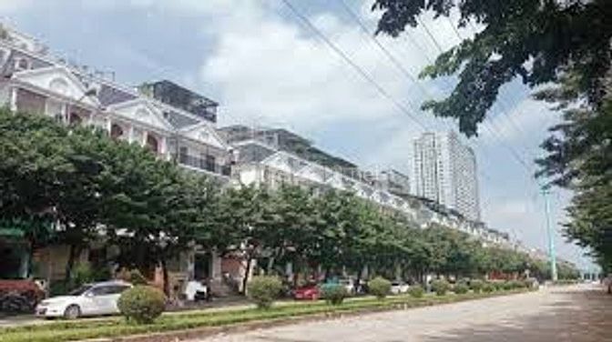 Bán biệt thự khu đô thị Thành Phố Giao Lưu 445m2, 2142m2 và 212m2, giá
