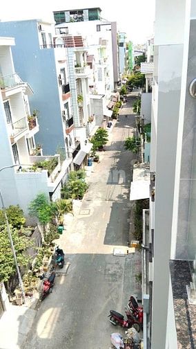 BÁN NHÀ LÊ VĂN QUỚI - NGÃ 4 BỐN XÃ, DT 57m2, NHỈNH 11 TỶ thương lượng