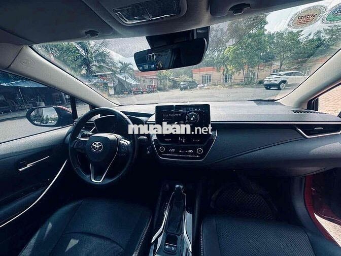 Toyota Corolla Altis Hybrid Đỏ