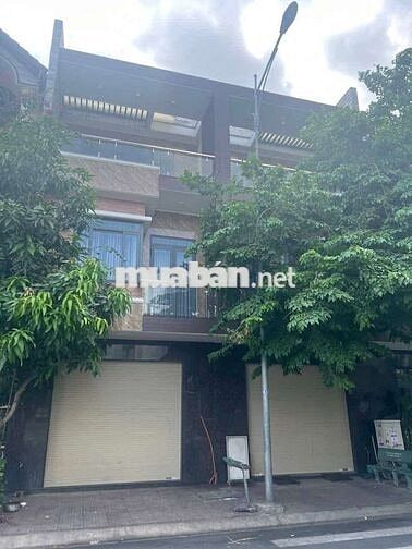 Cho thuê nhà gần bến xe Tân Đông Hiệp
