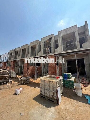 BÁN NHÀ LẦU SIÊU ĐẸP TẠI PHƯỚC TÂN GIÁ RẺ HOÀN CÔNG ĐẦY ĐỦ