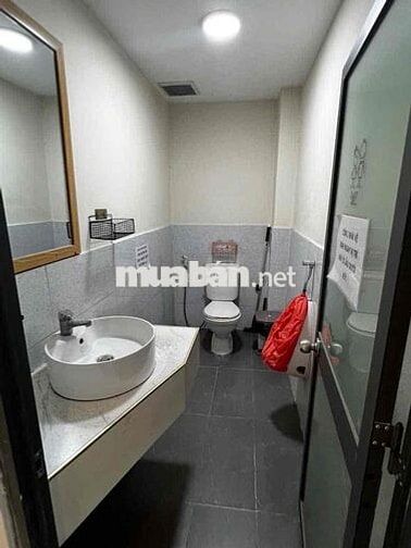 MẶT TIỀN HOÀNG DIỆU 2 6PN 4WC HẦM ĐỂ XE NHÀ 3 TẦNG SIÊU RỘNG LÀM VPCTY