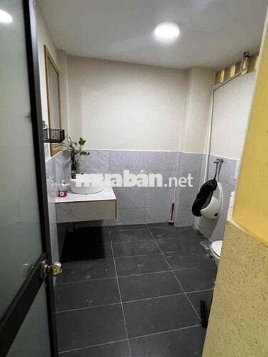 MẶT TIỀN HOÀNG DIỆU 2 6PN 4WC HẦM ĐỂ XE NHÀ 3 TẦNG SIÊU RỘNG LÀM VPCTY