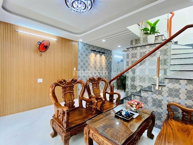 Nhà đẹp giá rẻ 2 tỷ 890 39 m2 ở Thích Quảng Đức , Đức Nhuận 1T2L 4PN 