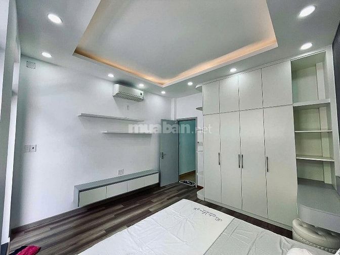 Nhà đẹp giá rẻ 2 tỷ 890 39 m2 ở Thích Quảng Đức , Đức Nhuận 1T2L 4PN 