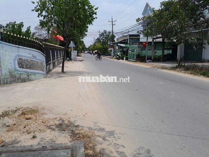 Đất 6 x 47m Mặt tiền Nhựa Giồng Lớn - Cách chợ Mỹ Hạnh Nam 700m