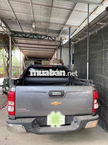 Chevrolet Colorado 2.5 Hai cầu Xám