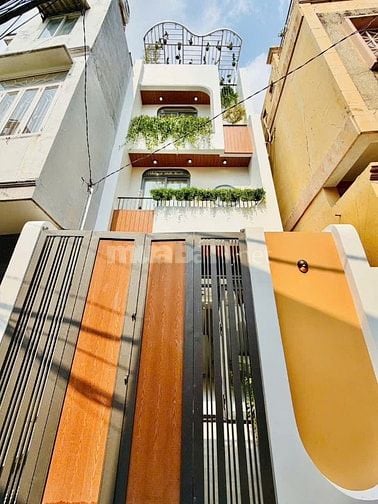 Chủ muốn bán căn nhà Hai Bà Trưng Q3