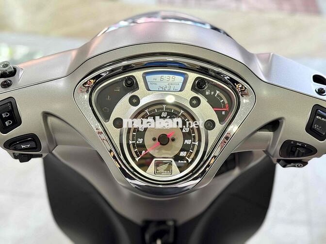Honda SH Mode 2018 Đặc biệt Bạc - 2 Khoá Rin