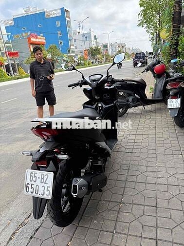 Honda Click Thái 150 2021 Đen 2000km