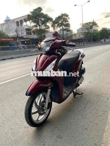 Honda Vision chính chủ đời cao zin đẹp như hình