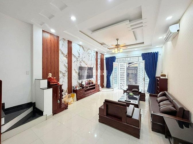 SIÊU PHẨM LÔ GÓC LÊ VĂN SỸ QUẬN 3 – 4 TẦNG - GIÁ TỐT CHỐT NHANH 
