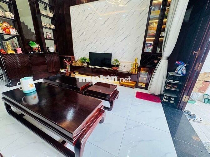 Ô TÔ ĐẬU CỬA 24/7 - 62M2 (4x16) - A4 - 4 TẦNG - VỪA Ở VỪA KINH DOANH 