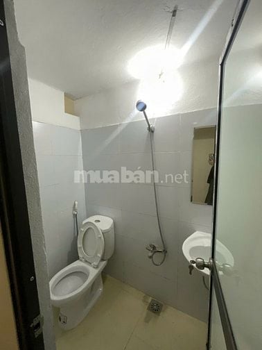Cho thuê nhà ngõ Thịnh Hào 3, Đống Đa, 4 tầng, 3 phòng ngủ 3WC, có NT