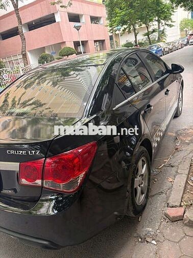 Chevrolet Cruze 2010 Đen