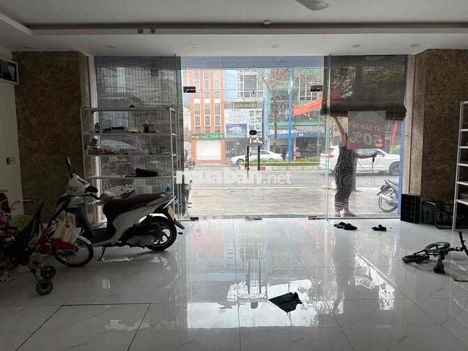 CHO THUÊ 2 - 4 TẦNG NHÀ MẶT PHỐ HỒNG QUANG – CÁCH BƯU ĐIỆN TỈNH 600M