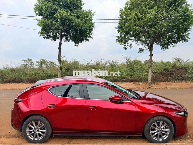 Mazda 3 Hatchback 2021 Luxury Đỏ
