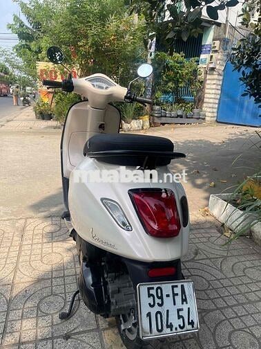 Piaggio Vespa Sprint Trắng ánh kim