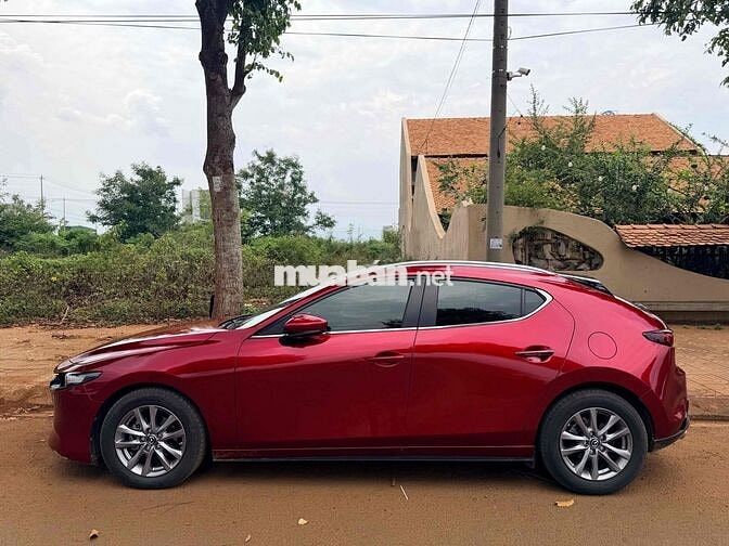 Mazda 3 Hatchback 2021 Luxury Đỏ