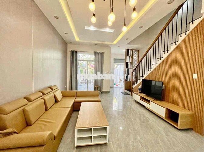 Cho thuê nhà 3 tầng tại Phú Goa Compound
