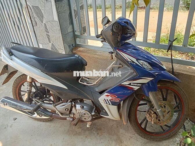 Suzuki GTDD màu Xanh trắng