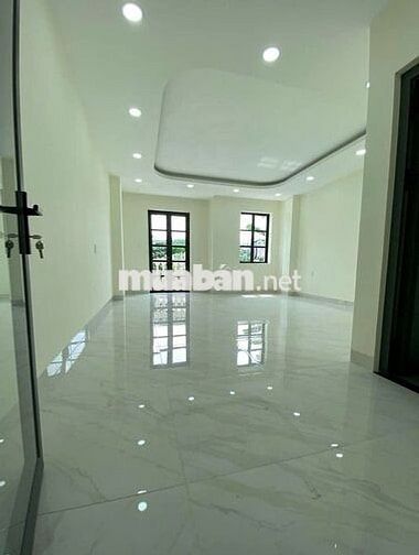 Cho thuê nhà góc 2MT 68A Trần Quang Khải, P. Tân Định, Quận 1 