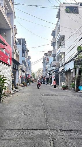 BÁN NHÀ LÊ VĂN QUỚI - NGÃ TƯ 4 XÃ, 52m2, HẺM OTO THÔNG, GIÁ NHỈNH 5TỶ