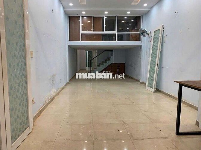 MB 130m2 tại Q1. giá chỉ 17.5tr