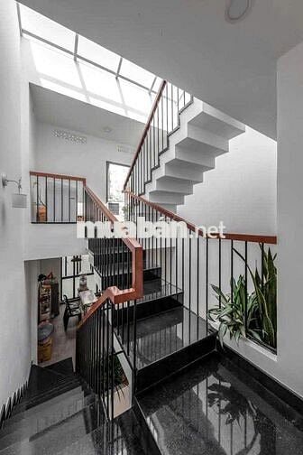 Nhà đẹp Linh Đông sát chợ Tam Hà, 2 sân thượng, đầy đủ tiện nghi