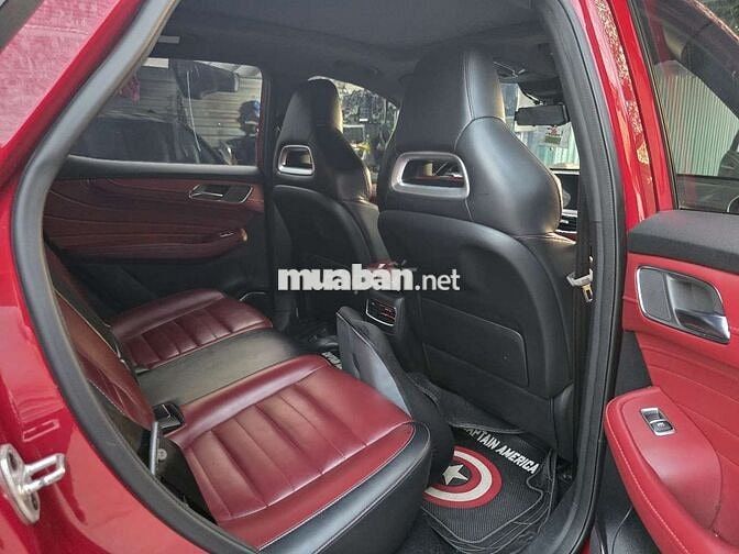 MG HS 2.0 Trophy Đỏ mua mới đi 46 ngàn km