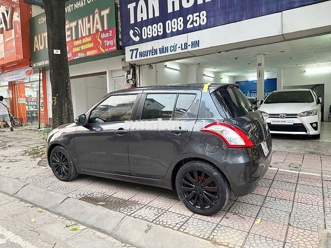 Bán Suzuki Swift 1.4AT sx 2014 đk 2015