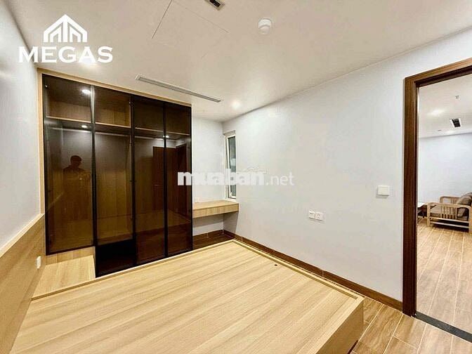 CHO THUÊ CĂN HỘ FULL ĐỒ CAO CẤP 1N1K BAN CÔNG NGAY LOTTE MALL TÂY HỒ