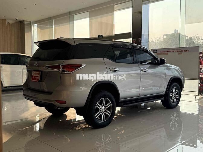 Toyota Fortuner 2019 2.4MT - Máy Dầu - Số Sàn Hãng