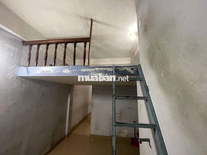 Bán chung cư Trần Quang Diệu Q3 DT 43,6 m2 có gác, 1PN, hướng Nam