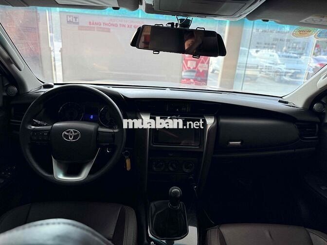 Toyota Fortuner 2019 2.4MT - Máy Dầu - Số Sàn Hãng
