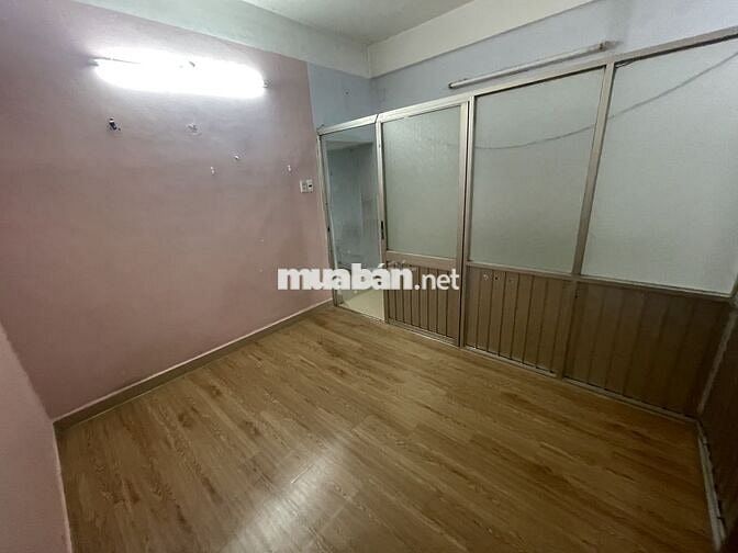 Bán chung cư Trần Quang Diệu Q3 DT 43,6 m2 có gác, 1PN, hướng Nam