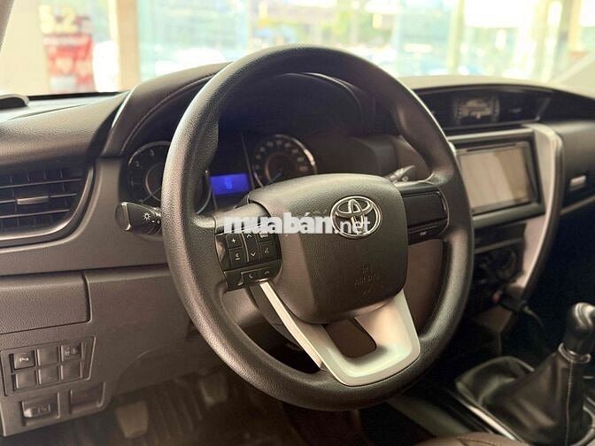 Toyota Fortuner 2019 2.4MT - Máy Dầu - Số Sàn Hãng