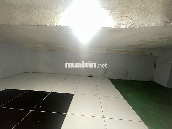 Bán chung cư Trần Quang Diệu Q3 DT 43,6 m2 có gác, 1PN, hướng Nam